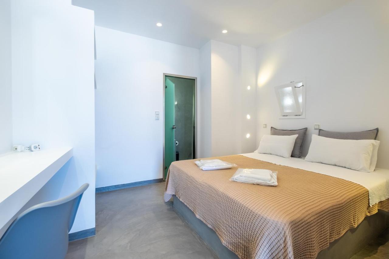 Lorenzo Studios And Suites Paros Naousa Exterior foto